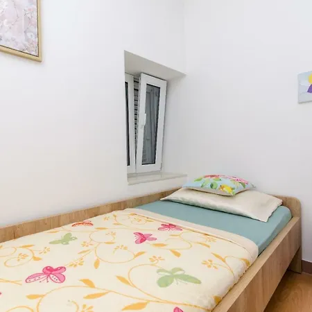 Authentic Dalmatian Stone House With Sea View Kastela